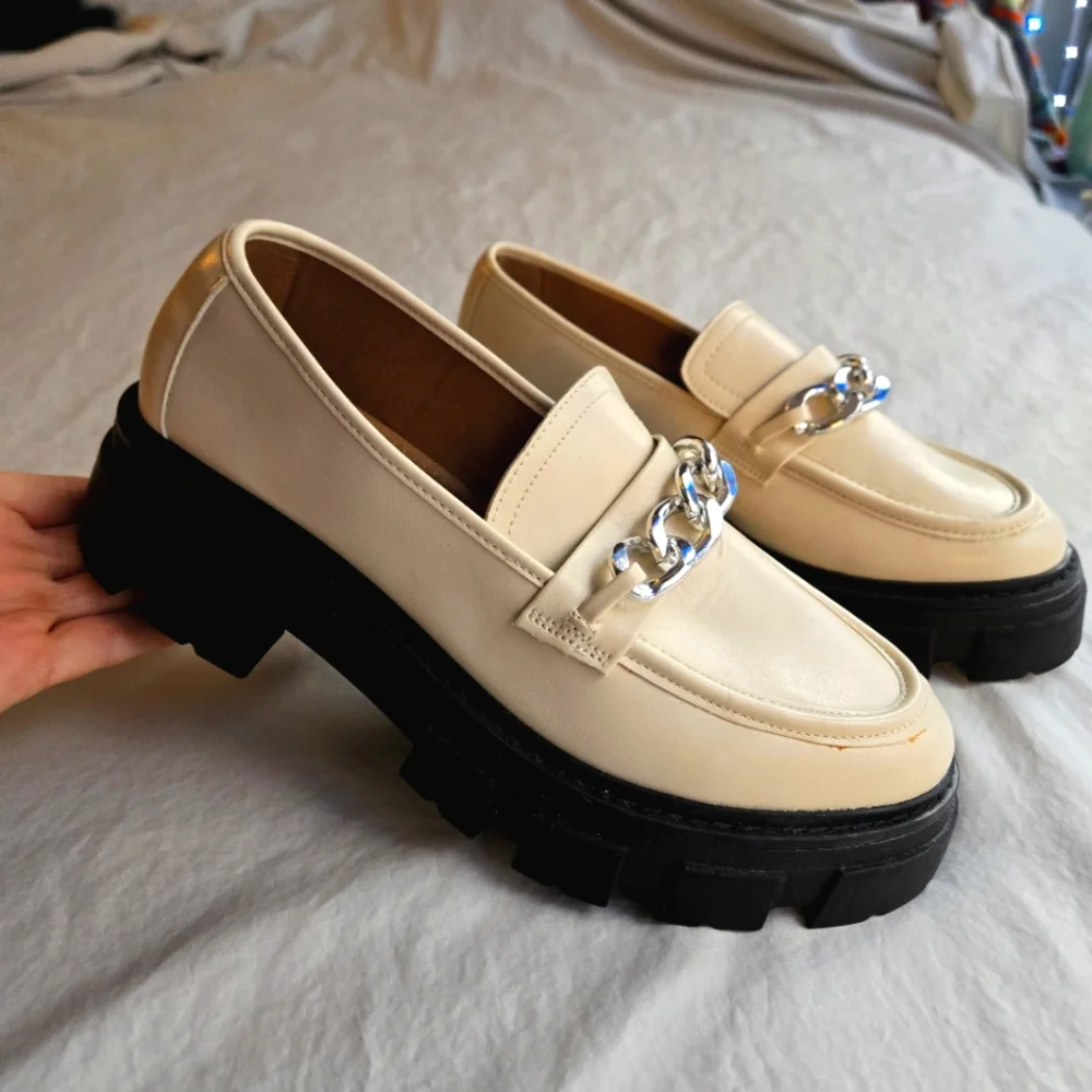 No Boundaries sz 8 Lug Loafer's Chunky Sole Shell 90s y2k - like new! - Picture 1 of 8